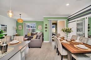 1030 Splash Shot Place