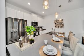 1030 Splash Shot Place