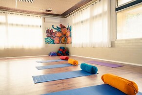 Mantur Parod by Selina