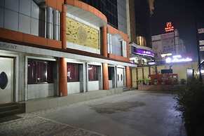 Goroomgo Sharda Regency Raipur