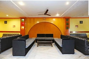 Goroomgo Sharda Regency Raipur