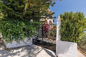 Akakia Panoramic Villa