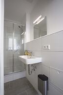 Studio Apartments Köhn