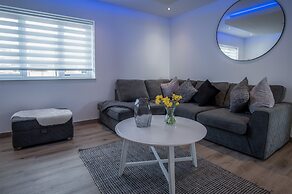 Sunrise - 5 Bedroom Home - Pendine