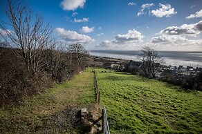 Sunrise - 5 Bedroom Home - Pendine