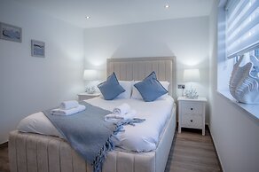 Sunrise - 5 Bedroom Home - Pendine