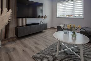 Sunrise - 5 Bedroom Home - Pendine