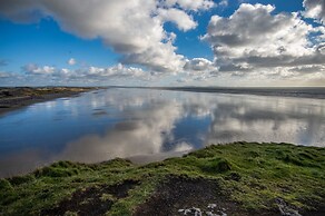 Sunrise - 5 Bedroom Home - Pendine