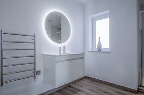 Sunrise - 5 Bedroom Home - Pendine