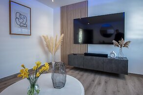 Sunrise - 5 Bedroom Home - Pendine