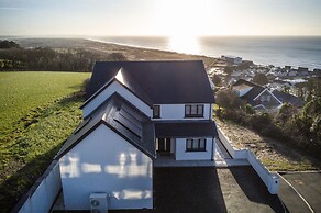 Sunrise - 5 Bedroom Home - Pendine