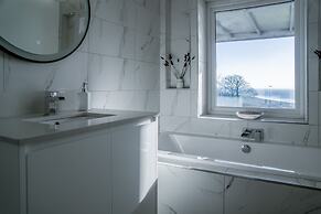 Sunrise - 5 Bedroom Home - Pendine