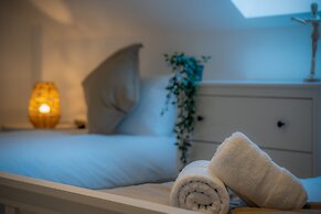 Sunrise - 5 Bedroom Home - Pendine