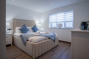 Sunrise - 5 Bedroom Home - Pendine