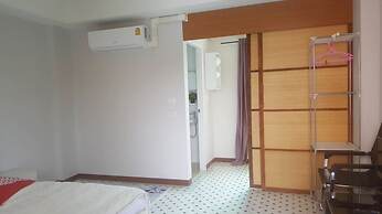 OYO 75396 Look Shine Apartment