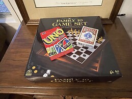 Taylor Creek River Cottage By The Boat Ramp 2 Bedroom Cottage by RedAw