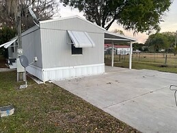 Taylor Creek River Cottage By The Boat Ramp 2 Bedroom Cottage by RedAw