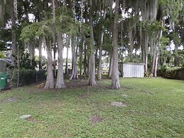 Taylor Creek River Cottage By The Boat Ramp 2 Bedroom Cottage by RedAw