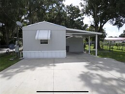 Taylor Creek River Cottage By The Boat Ramp 2 Bedroom Cottage by RedAw