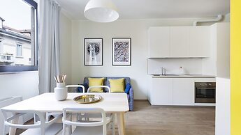 Mi-brgz1a2 Bergonzoli Place - Bilo A - Dance