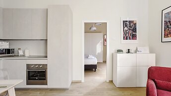 Mi-brgz1c1 Bergonzoli Place - Bilo B - Nina