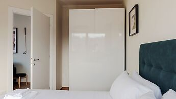 Mi-brgz1b4 Bergonzoli Place - Terrace B - On the Grass