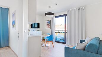 Mi-brgz1b4 Bergonzoli Place - Terrace B - On the Grass