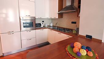 Mi-sant3at - Piazza Santa Maria Alla Fontana 3