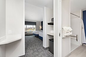 Holiday Inn Express Kansas City North – Parkville by IHG