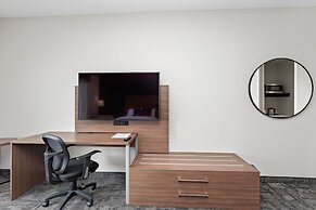 Holiday Inn Express Kansas City North – Parkville by IHG