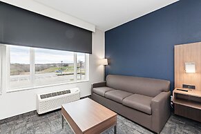 Holiday Inn Express Kansas City North – Parkville by IHG