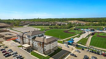Holiday Inn Express Kansas City North – Parkville by IHG