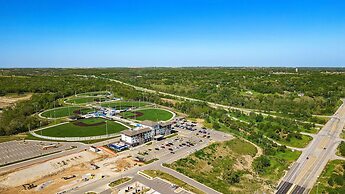 Holiday Inn Express Kansas City North – Parkville by IHG