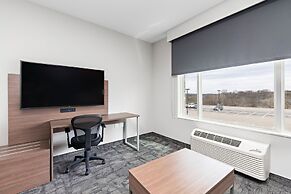 Holiday Inn Express Kansas City North – Parkville by IHG