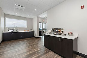 Holiday Inn Express Kansas City North – Parkville by IHG