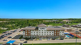 Holiday Inn Express Kansas City North – Parkville by IHG