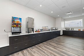 Holiday Inn Express Kansas City North – Parkville by IHG
