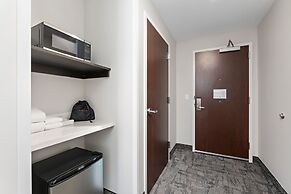 Holiday Inn Express Kansas City North – Parkville by IHG