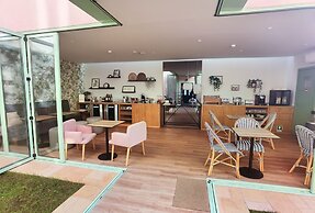 Sintra Green Chalet - Bed & Breakfast