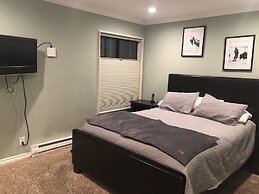 Fireside at The Village - Near Hike/bike!