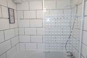 One Bedroom Apartment by Klass Living Serviced Accommodation Bellshill