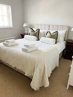 Windsor Mews by Stay Focused SA