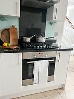 Windsor Mews by Stay Focused SA