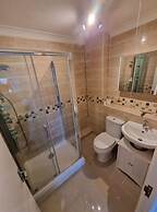 360 Serviced Accommodations - Canal Side Retreat - 2 Bedroom Apartment