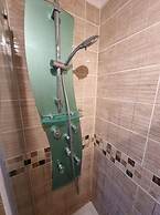 360 Serviced Accommodations - Canal Side Retreat - 2 Bedroom Apartment