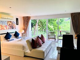 Ocean View Treasure by Lofty