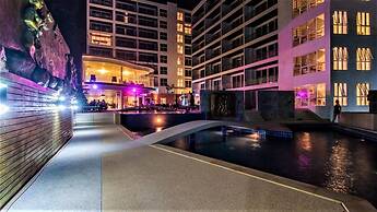 Ocean View Treasure by Lofty