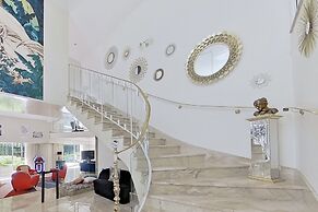 Les Jardins de la Muse / BnB maison d'hôte, piscine couverte et spa