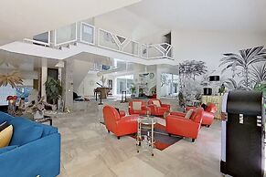 Les Jardins de la Muse / BnB maison d'hôte, piscine couverte et spa