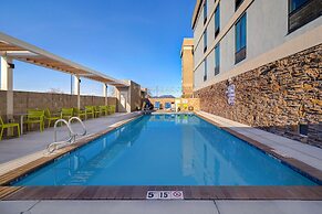 Home2 Suites By Hilton Redding